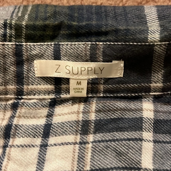 Plaid pajama set size medium - Picture 4 of 6